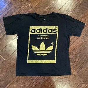 Adidas gold foil print short sleeve shirt size small (7)